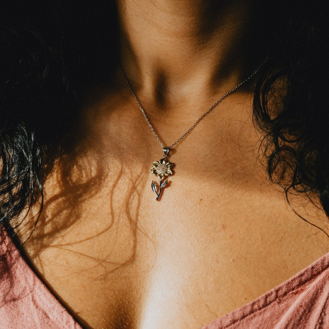 Strahlendes Sonnenblumenblüten-Halsband