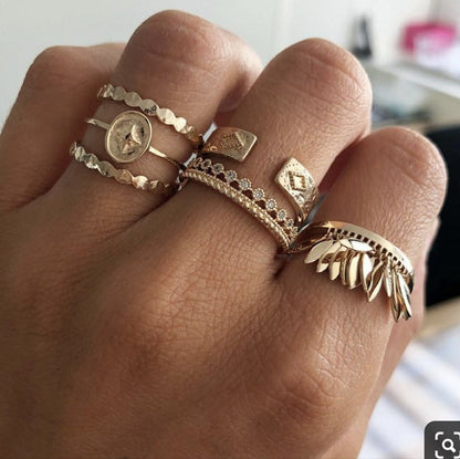 6-teiliger Ring Set mit geometrischen Blättern und Quasten – Stilvolles Schmuckdesign
