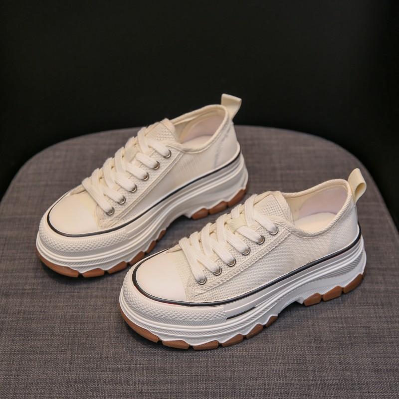 Bequeme Orthopädische Schuhe mit rutschfestem Plateau